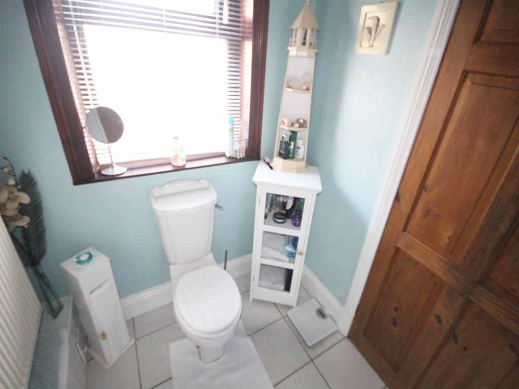 3 bedroom end terrace house For Sale in Barnoldswick - IMG_2060.jpg